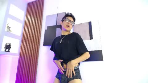 Daniel  online show from August 12, 4:59 am