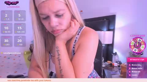 daniela online show from August 10, 8:10 pm