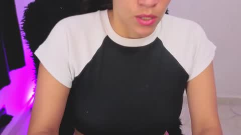 daniela_rivasthl online show from July 26, 10:09 am