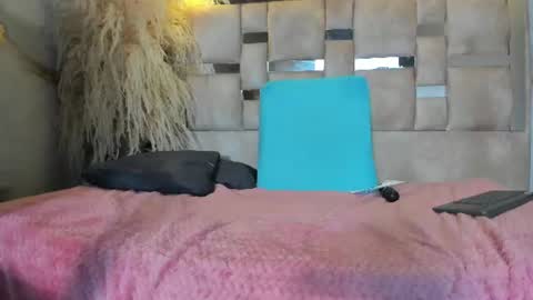 Daniela online show from August 14, 7:01 am