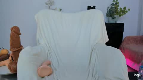Daniela online show from August 10, 9:11 am