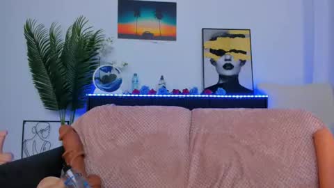 Daniela online show from August 15, 11:25 am