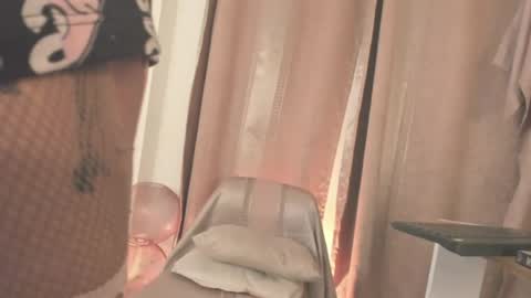 danielamay00 online show from August 2, 9:27 am