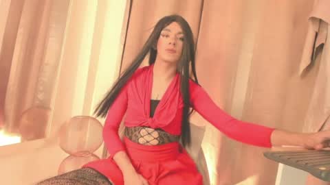 danielamay00 online show from August 4, 7:27 am