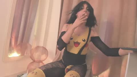danielamay00 online show from August 8, 9:09 am