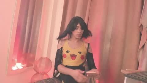 danielamay00 online show from August 8, 11:21 am