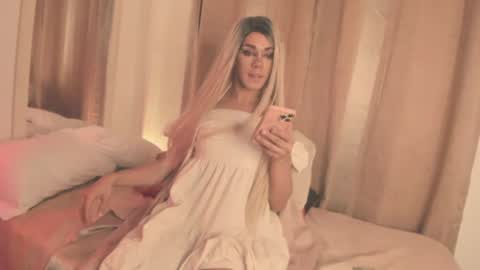 danielamay00 online show from August 16, 8:57 pm