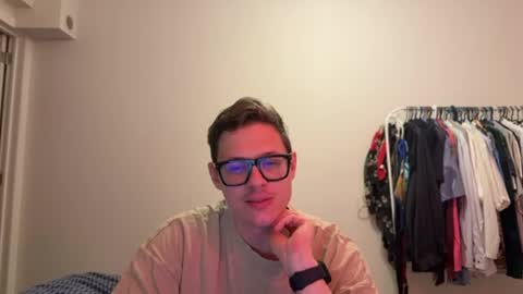 danielbelow online show from September 8, 11:17 am