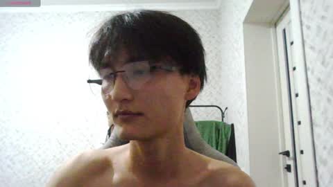 danielswift_ online show from August 3, 7:54 pm