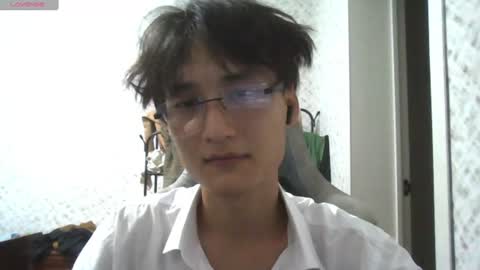 danielswift_ online show from August 4, 6:27 pm