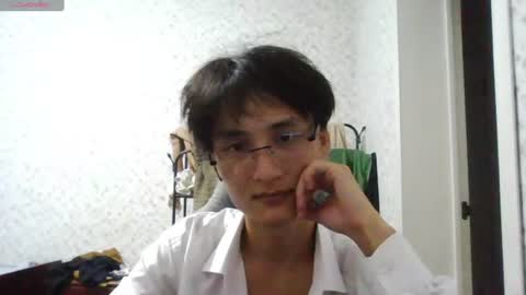 danielswift_ online show from August 4, 9:45 pm