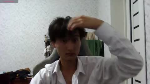 danielswift_ online show from August 6, 9:03 pm