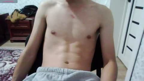 danielswift_ online show from August 14, 9:18 pm