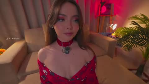 DANII   online show from August 5, 10:19 pm