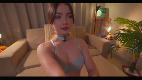 DANII   online show from August 12, 10:45 pm
