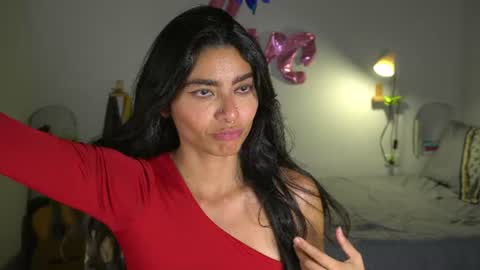 danalle online show from August 14, 11:19 pm
