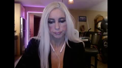 DanikaWhite69 online show from August 12, 3:03 pm