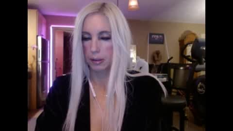 DanikaWhite69 online show from August 15, 2:32 pm