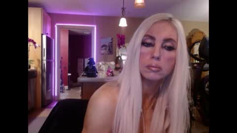 DanikaWhite69 online show from August 16, 1:15 pm