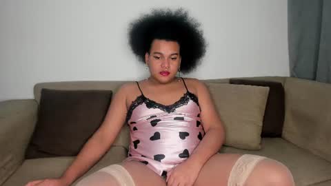 danisweet_ online show from July 18, 2:23 am