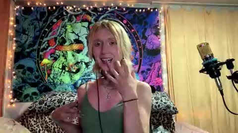 danitavranich online show from August 2, 4:36 pm