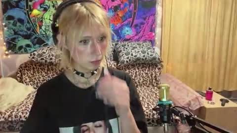 danitavranich online show from August 5, 5:33 pm