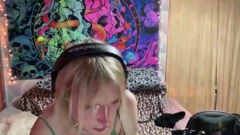 danitavranich online show from August 6, 3:55 pm
