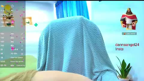 Danna online show from August 13, 6:55 pm