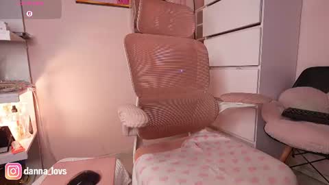 Danna Lovs online show from August 5, 1:31 pm
