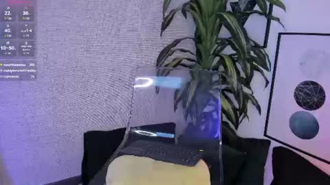Danna Ortega online show from August 12, 6:43 pm