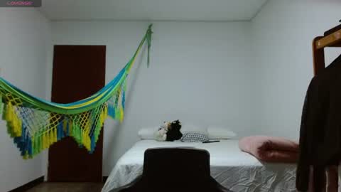 Danna online show from August 2, 10:38 pm