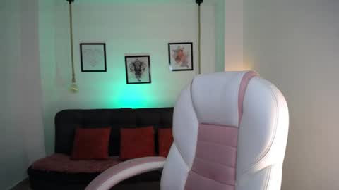 Danna online show from August 2, 12:17 am