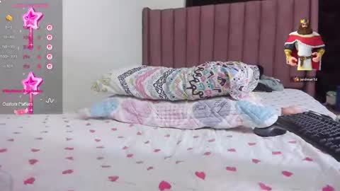 danna_scott26 online show from June 23, 2:12 am