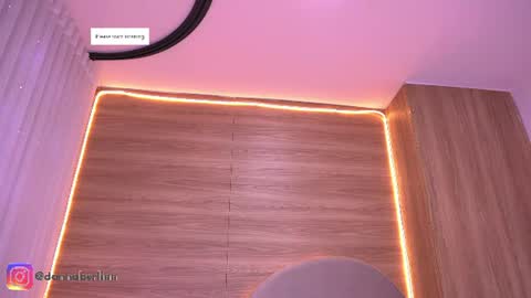 Danna Berlin  online show from August 5, 7:23 pm