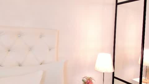 Danna Hart online show from August 13, 9:18 pm