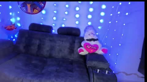 Danna Sofia jeins online show from August 29, 10:31 pm