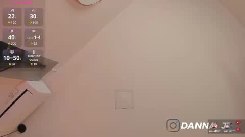 dannajhonson1 online show from August 13, 1:08 am