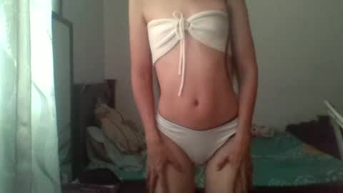 Dannali22 online show from August 23, 9:00 pm