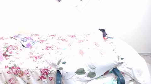 dannamomcerratt online show from August 7, 2:55 am
