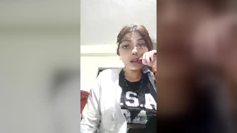 danni_milk69 online show from August 17, 3:44 am