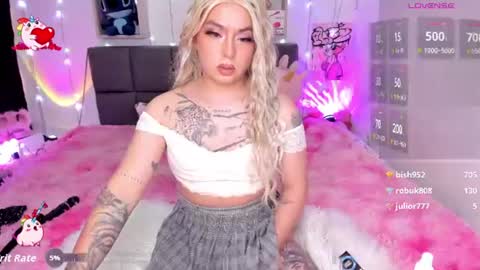 dannia_13 online show from July 31, 9:20 pm