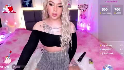 dannia_13 online show from August 5, 5:38 am