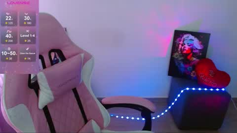 Maddisoon online show from August 9, 2:29 pm