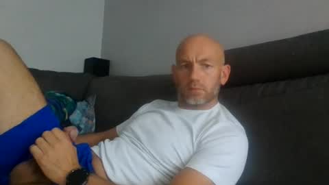 danny81boy online show from July 25, 9:24 am