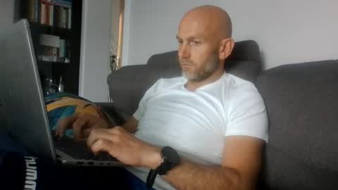 danny81boy online show from July 27, 11:27 am