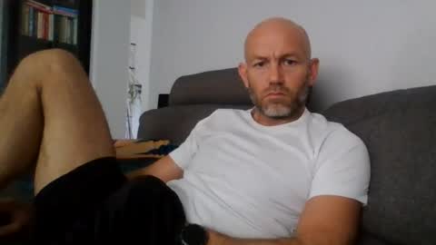 danny81boy online show from July 31, 9:26 am