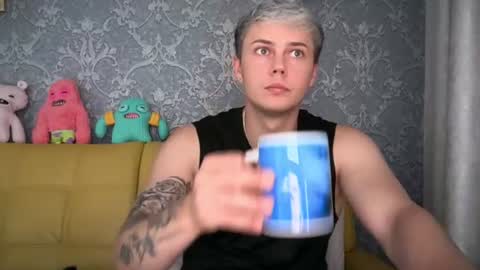 danny online show from August 6, 12:26 pm