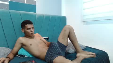 dante_black_1 online show from May 9, 4:09 pm