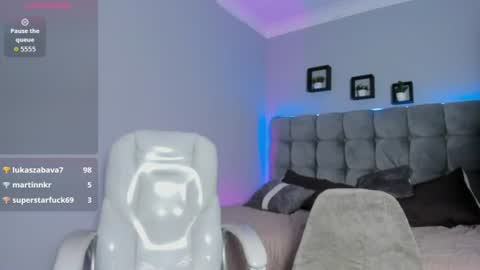 dante_mia online show from August 14, 9:29 pm