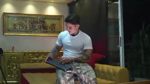 Dante coppola online show from August 16, 2:04 am
